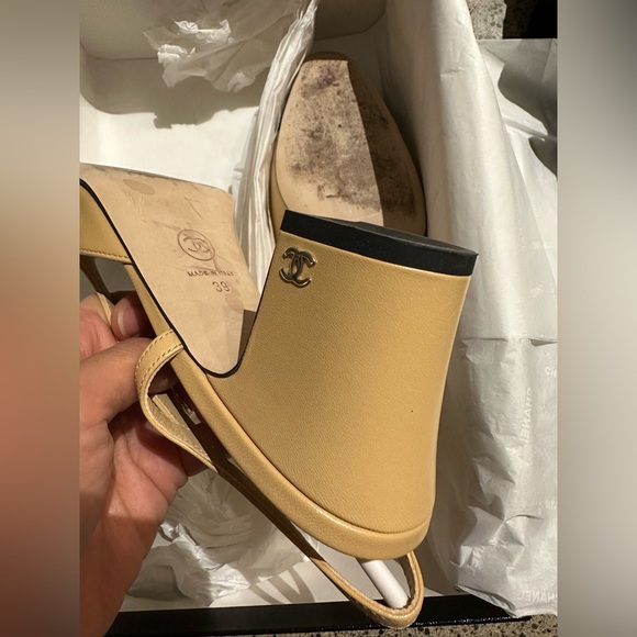 Authentic Chanel Slingbacks size 39 - Picture 5 of 11